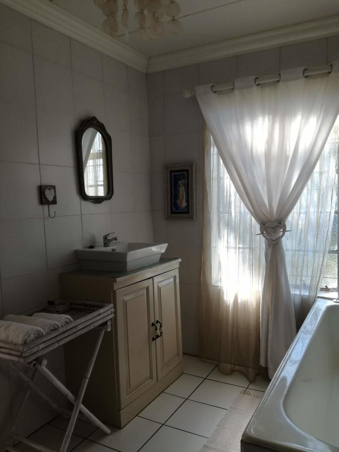 Adam'S Eden Guest House Pretoria-Noord Extérieur photo