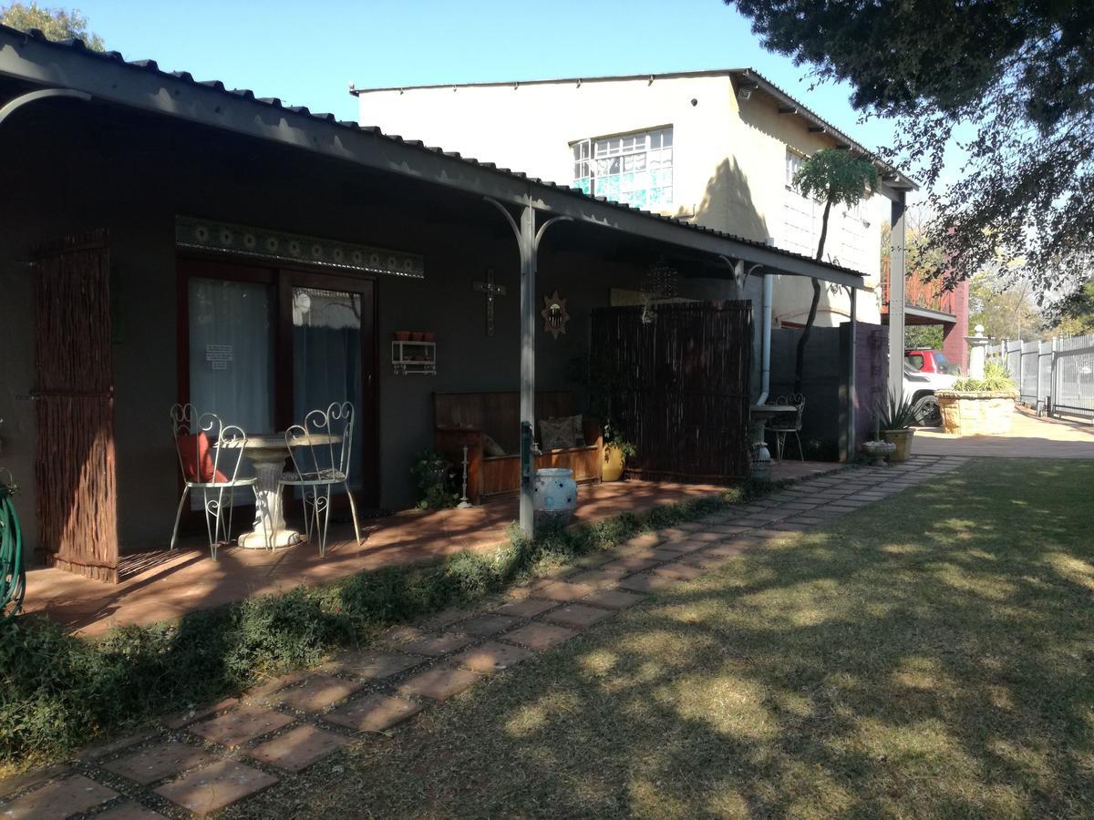 Adam'S Eden Guest House Pretoria-Noord Extérieur photo