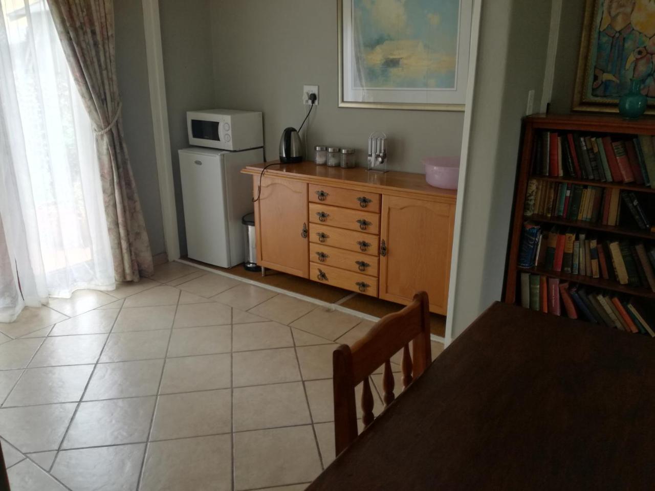 Adam'S Eden Guest House Pretoria-Noord Extérieur photo